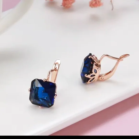 London Blue Topaz and 14k/585 Rose Gold Women's Earrings - Picture 2 of 3
